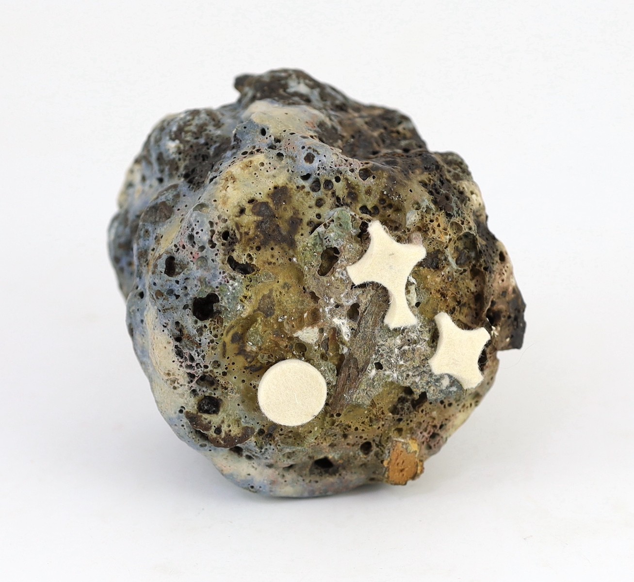 Ewen Henderson (1934-2000), a hand-built mixed laminated clay unomi, 9.5cm across 8.5cm high